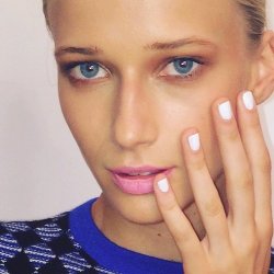 PRITI NYC - N110 - White Ballet Dahlia