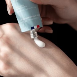 endro cosmtiques - BIO Hand &amp; Nail cream - Moisturizing