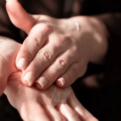 endro cosmtiques - BIO Hand cream - Nourishing &amp; repairing