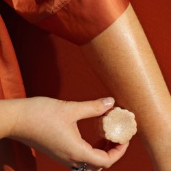 Lamazuna - Coco butter bodyoil-bar med glimmer - Limited Edition