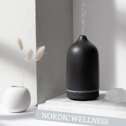 NORDIC WELLNESS - Ceramic aroma diffuser - Black