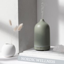 NORDIC WELLNESS - Ceramic aroma diffuser - Moss Green
