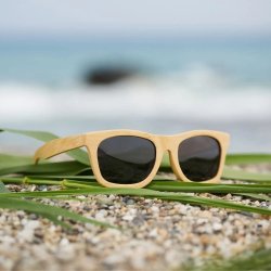pandoo - Light bamboo Polaroid sunglasses - dark 
